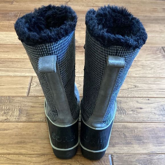 𝅺SOREL Joan of Arctic Boots Winter Snow Faux Fur Gray Houndstooth Plaid Size 7 - Picture 12 of 14